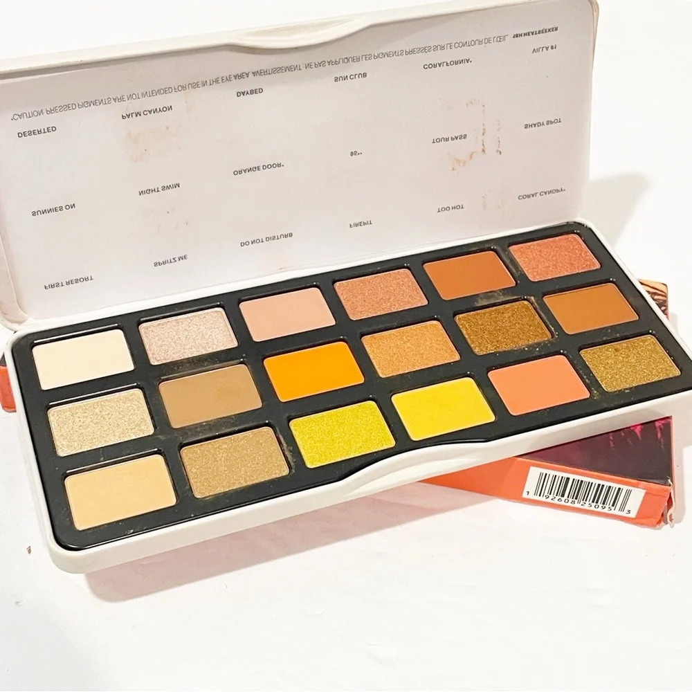 Morphe Heatseeker 18 Pan Artistry‎ Eyeshadow Palette Makeup Face Beauty